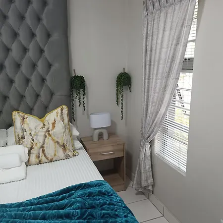 Innes Self-Catering Apartment Bloemfontein Exterior photo
